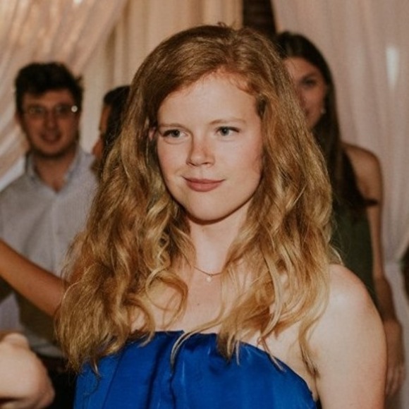 Meet your Posher, Aimee - Picture 1 of 1